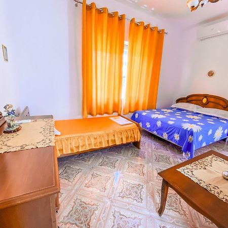 Villa House Of Linda 93 Berat Esterno foto