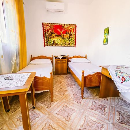 Villa House Of Linda 93 Berat Esterno foto